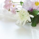 仏壇に造花を供えてもいいの?供える花のマナーを解説!